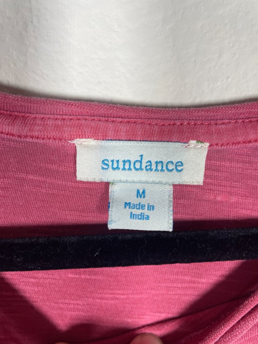 Sundance Women's Coral Pink Embroidered Shoulder SS Top Blouse Boxy M! - Picture 4 of 6
